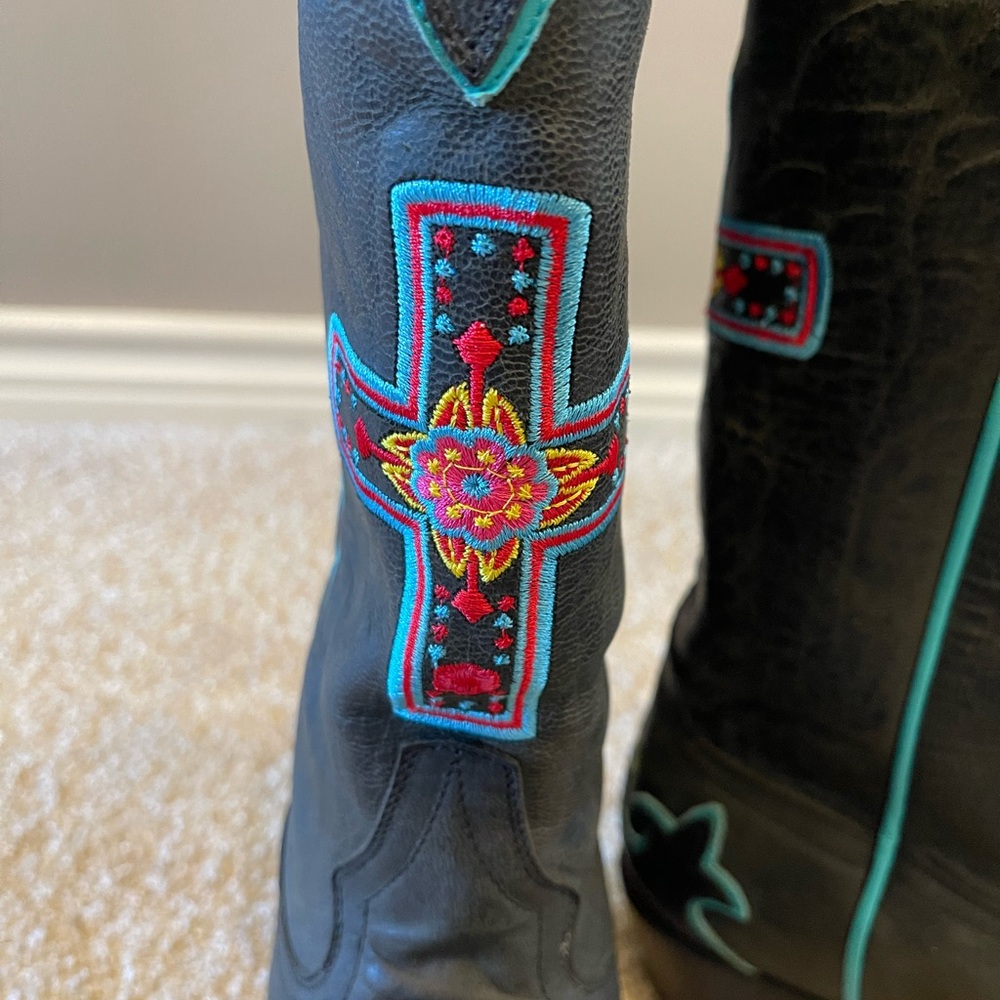 Macie Bean Black and Turquoise Heeled Boots, Size 7M - Picture 14 of 15